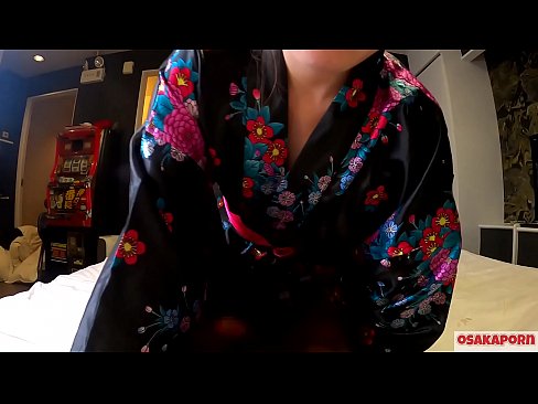 ❤️ Gənc cosplay qız bir atlı qadında fışqırma ilə orgazm olmaq üçün cinsi sevir. Həvəskar videoda ənənəvi yapon geyimində tüklü pişik və gözəl döşləri olan asiyalı qız sikişmə oyuncaqları ilə mastürbasyon nümayiş etdirir. Sakura 3 OSAKAPORN. ☑ Gözəl porno az.tusar.top ️❤