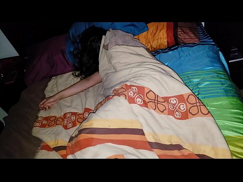❤️ Ögey oğul gənc ögey anası yatarkən onu təhqir edir. ☑ Gözəl porno az.tusar.top ️❤